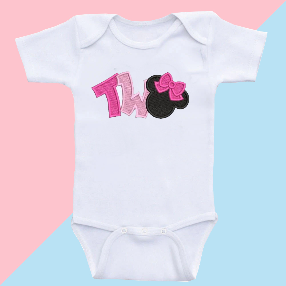 Βρεφικό φορμάκι γενεθλίων με κεντημένο σχέδιο "TWO"